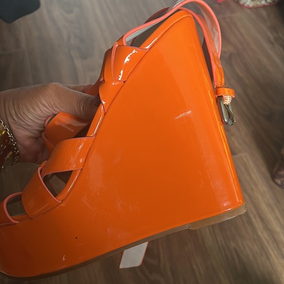 Orange VeraWang Lavender sandals - Picture 6 of 8